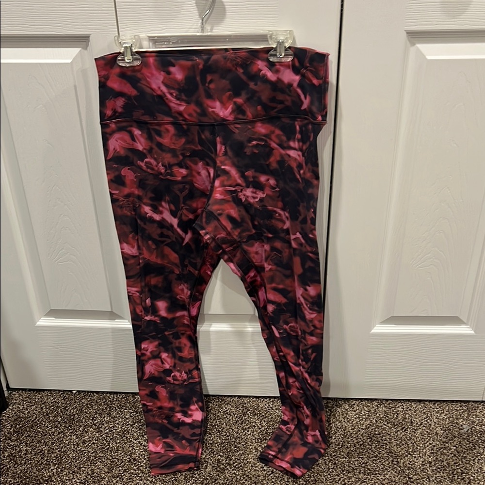 Lululemon Athletica Pink and Black Tie-Dye Leggings